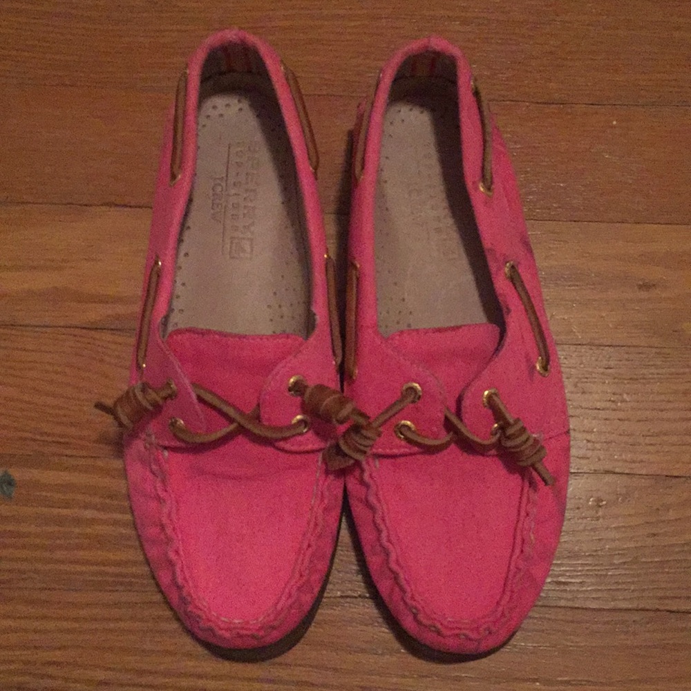 Pink sperry boat shoes